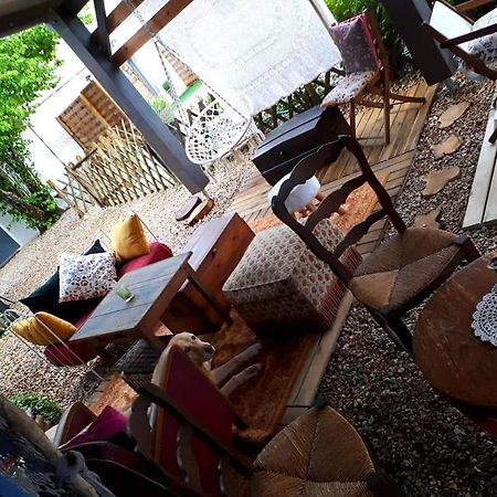 Chez Gladys Et Ses Enfants Hotel Lain Buitenkant foto
